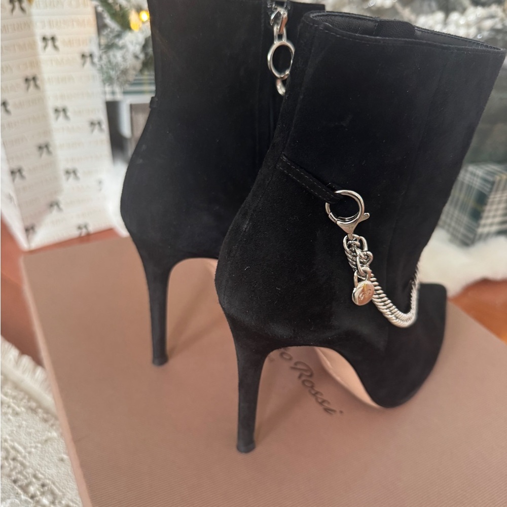 Gianvito Rossi Black Chain Heeled Boots - Picture 5 of 10